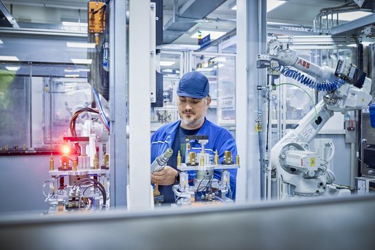 BENTELER Automotive Employee in  plant Warburg 